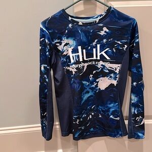 HUK Women’s long Sleeve Shirt Medium Fitted